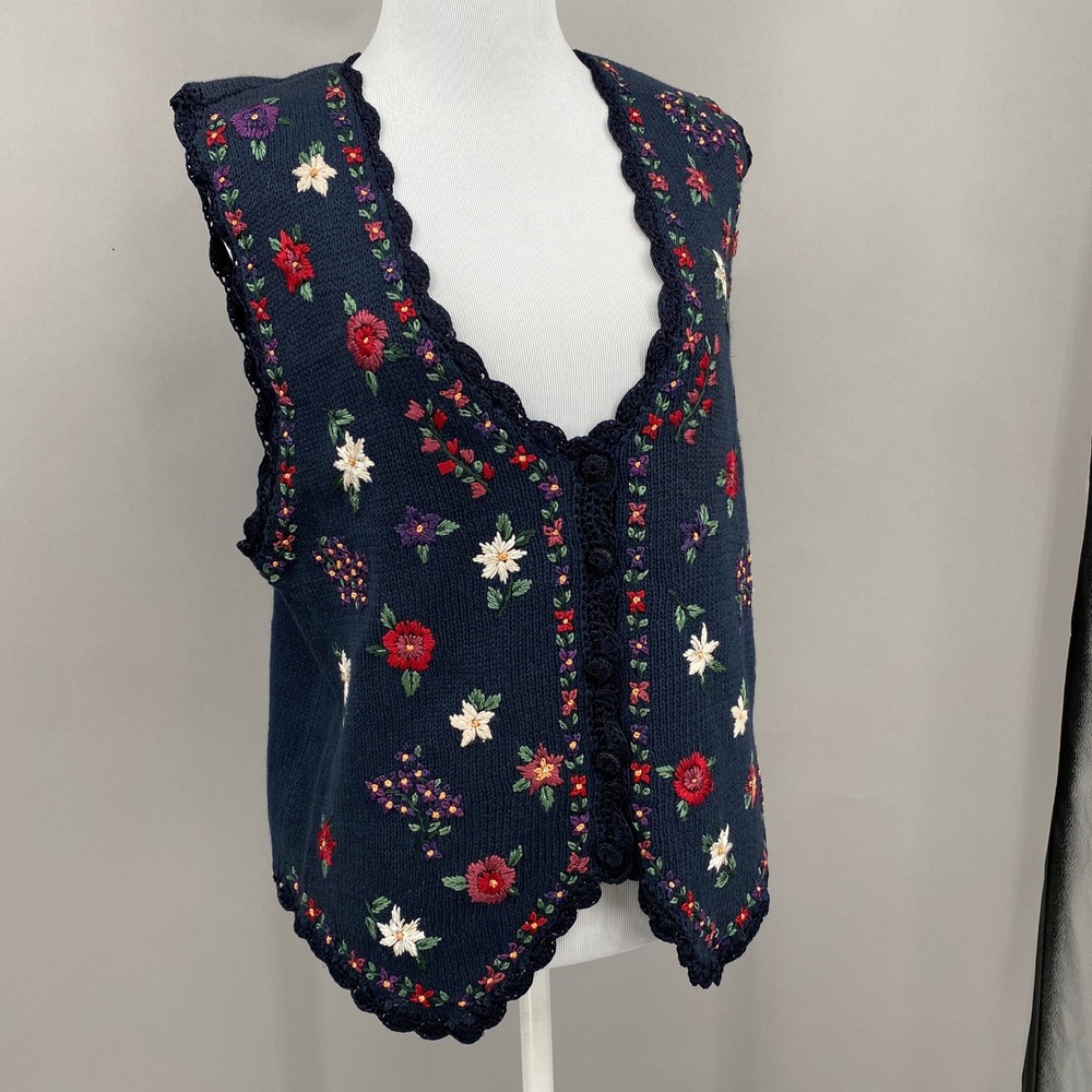 Vtg 90s Erika Floral Embroidered Knit Vest Medium Navy Blue Crochet Cottagecore